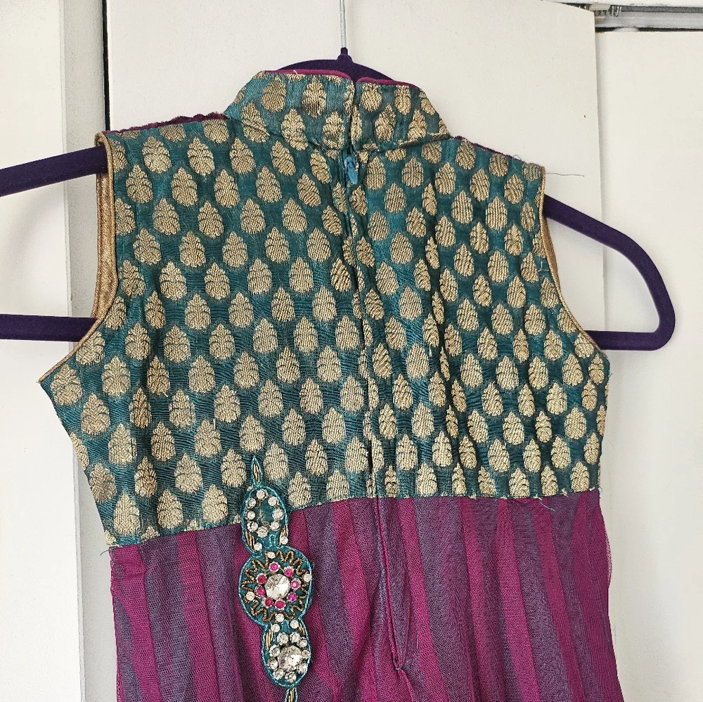 Girls Indian Jewel Toned Dress, India Size 24